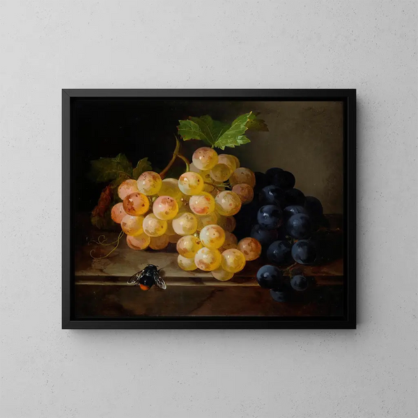 Naturaleza muerta con uvas y una abeja - Andreas Lach — cuadro enmarcado en la pared