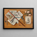 Trompe-l'œil nature morte avec lettres et autres objets sur une planche - Antonio Cioci — framed artwork on a wall