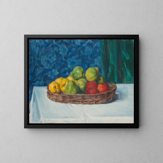Nature morte: cesta de frutas sobre una mesa delante de una cortina y un papel pintado - Ottilie Wilhelmine Roederstein — cuadro enmarcado en la pared