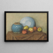 Manzanas, olla redonda y plato sobre una mesa - Piet Mondrian — cuadro enmarcado en la pared