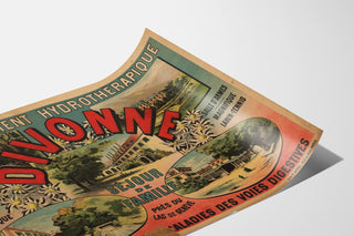 Cartel turístico vintage – Divonne — Escapada familiar cerca del lago de Ginebra, presentado en una lámina curvada en perspectiva.