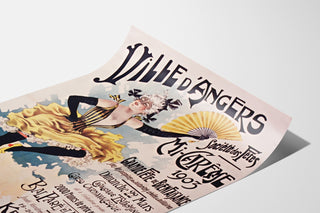 Póster vintage Angers, mi-carême, presentado sobre una lámina curvada, visto en perspectiva.