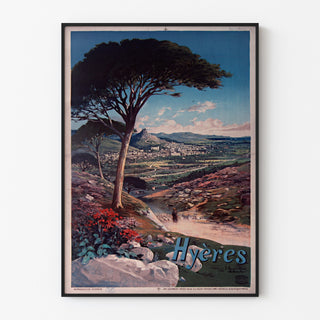 Póster vintage Hyères, presentado en un marco fino sobre una pared clara.