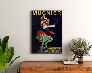 Cartel vintage Mugnier. Aperitivo con vino de Borgoña, enmarcado sobre una cómoda de madera, entre plantas.