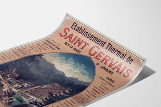 Cartel vintage Saint-Gervais, balneario, presentado sobre una hoja curvada, visto en perspectiva.